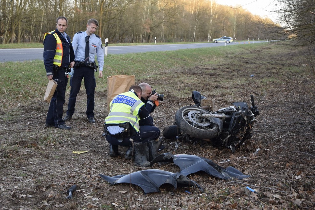 Schwerer VU Krad Fahrrad Koeln Porz Alte Koelnerstr P226.JPG - Miklos Laubert